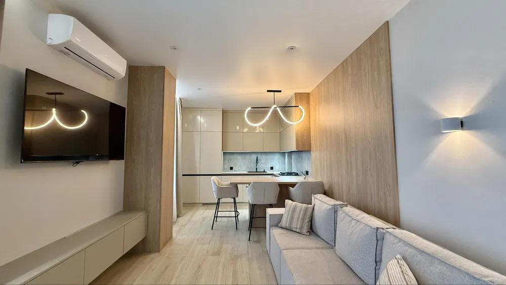 Продаж 1к Квартира 91 кв.м Лесі Українки, 21  - фото 1