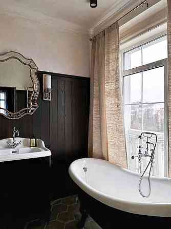 Продаж Квартира 2-кімнатна, 8/9 поверх на Дмитра Луценка вул., д. 10 Киев