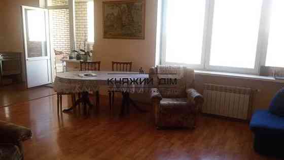 Просторная, видовая 3-х к. кв. на Позняках. Код объекта № 2161987 Київ