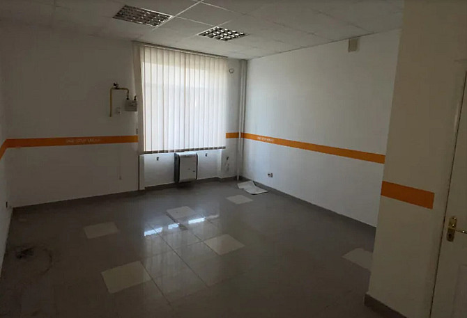 Продаж офісного приміщення 23 кв.м. на 4 поверсі на вул. Микулинецька 3А Тернопіль - фото 2