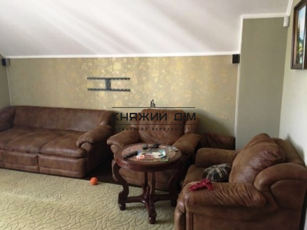 Продажа 2-х этажного дома в с. Подгорцы. № 2210677  - фото 4