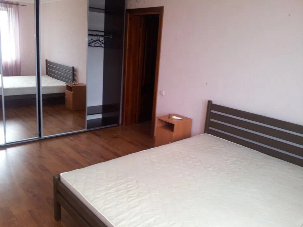 Продаж Квартира 2-кімнатна, 9/9 поверх на Васильківська, 2А Київ - фото 1