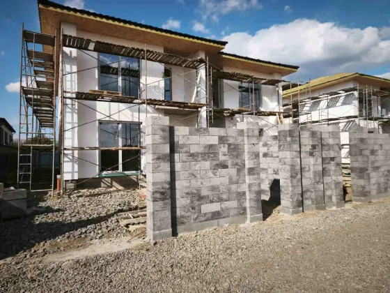 Продаж 2-поверховий Дуплекс з ділянкою 3.5 сот 140 кв.м 4 кімн. на Мінська Ужгород