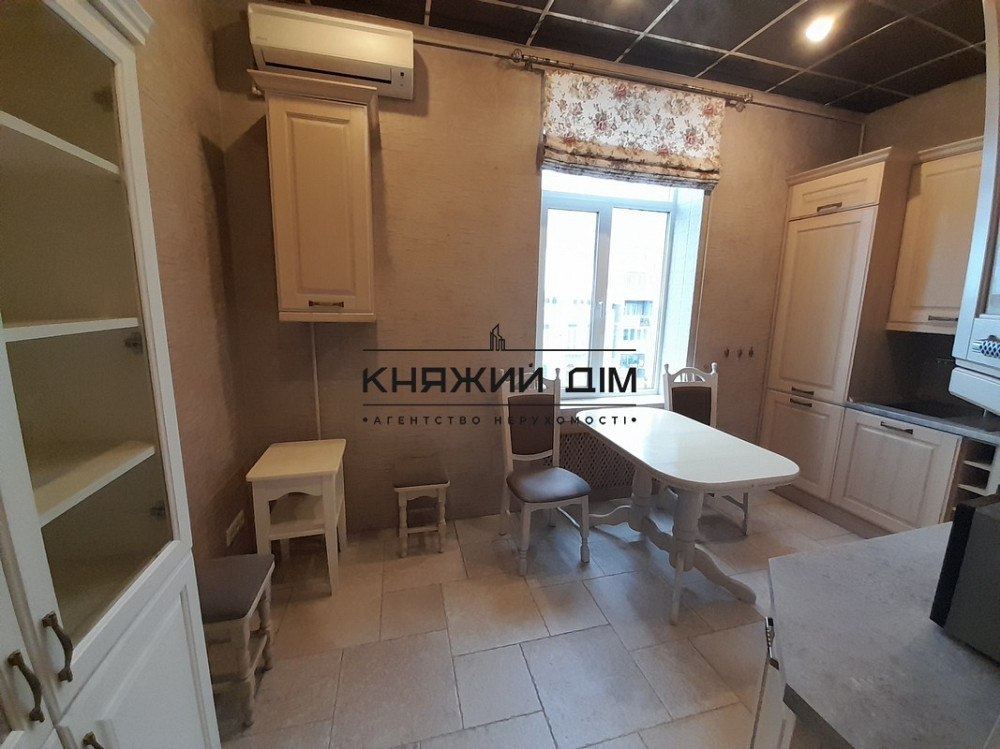 Без комісії! Оренда дворівневої 3-кімнатної квартири у центрі Києва. №11198517 Київ - фото 2