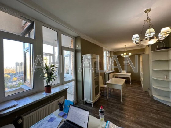 Оренда офісне приміщення на Старонаводницька вул., 6Б приміщень - 2, поверх - 10/20 Kiev