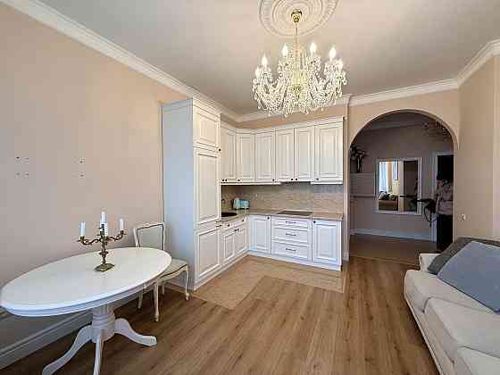 Продаж Квартира 1-кімнатна, 20/23 поверх на Трускавецька вул., д. 2А Киев