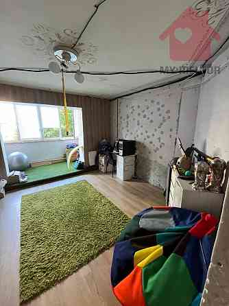 Продаж трикімнатної квартири по вул.Лавріщева Ужгород