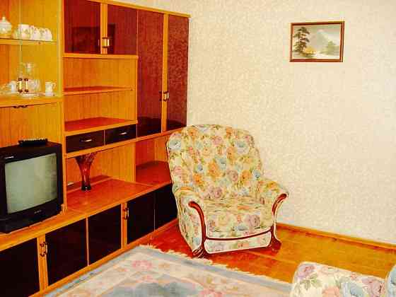 Оренда Квартира 2-кімнатна на ул. Дмитриевская, 96 Киев