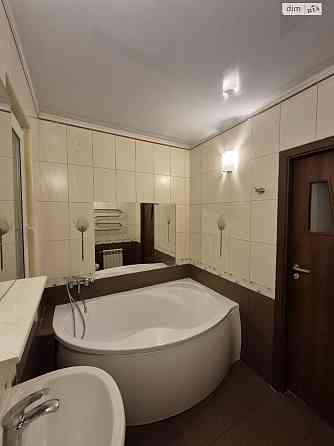 Продаж Квартира 3-кімнатна, 19/25 поверх на Милославська вул., д. 4 Київ