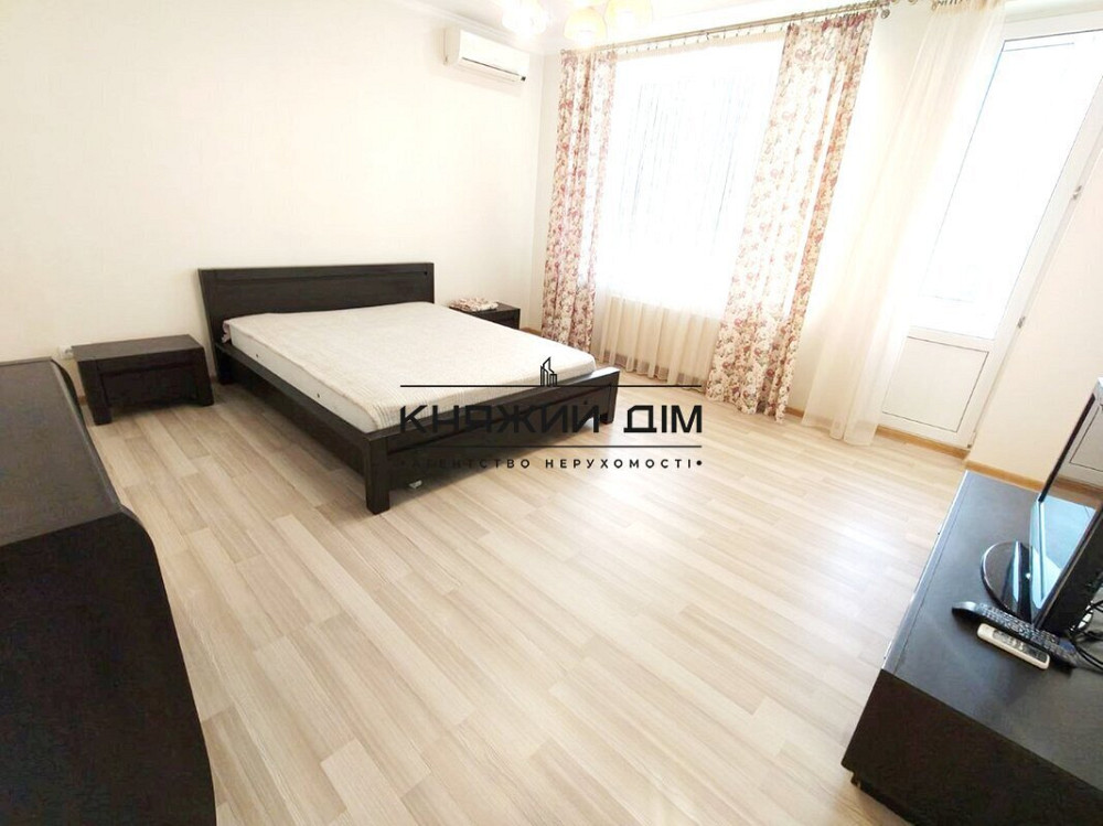 Є генератор. Оренда 2-х. кім.кв.-студіо на пр. Лобановського. Севастопольська пл. Код: 1127194 Kiev - photo 1