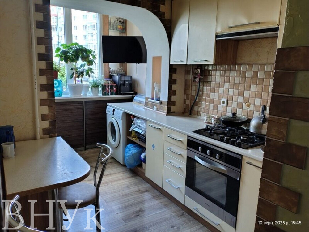 Продаж Квартира 1-кімнатна, 3/5 поверх на вул. Мазепи Гетьмана Івано-Франківськ - фото 3