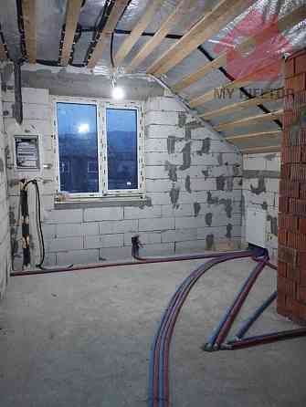 Продаж Будинок на фізкультурна, 2 