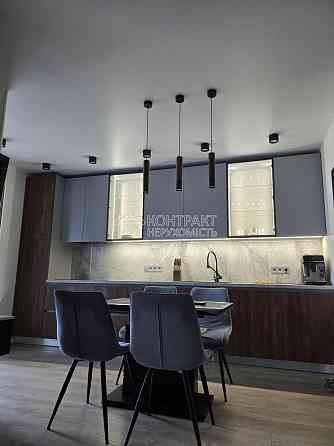 Продаж Квартира 3-кімнатна, 9/10 поверх на вул. Лосевський Kharkiv