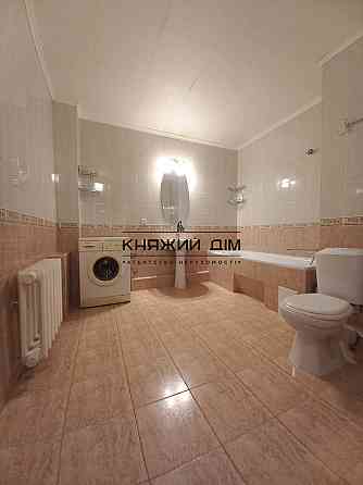 Продаж Квартира 3-кімнатна, 15/16 поверх на Анны Ахматовой ул. Kiev