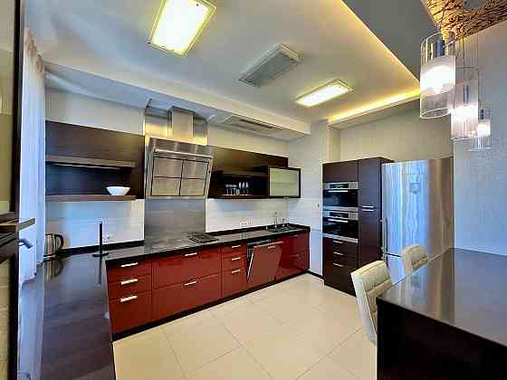 Продаж Квартира 3-кімнатна, 12/20 поверх на Підвисоцького Професора вул., д. 6-В Київ