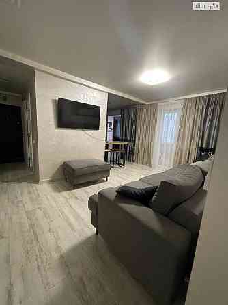 Продаж Квартира 3-кімнатна, 5/9 поверх на Йорданська вул., д. 18 Київ