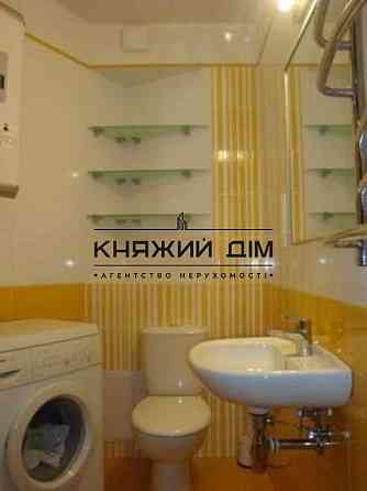 Отличная трехкомнатная студио , М. Харьковская , Код объекта 2198709 Киев