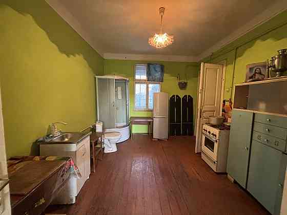 Продаж Квартира 1-кімнатна, 1/2 поверх на Миру Івано-Франківськ