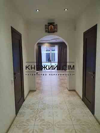 БЕЗ КОМИССИИ!!! Продажа отличного 3-х уровневого таунхауса в с. Новое. № 2211350 Нове