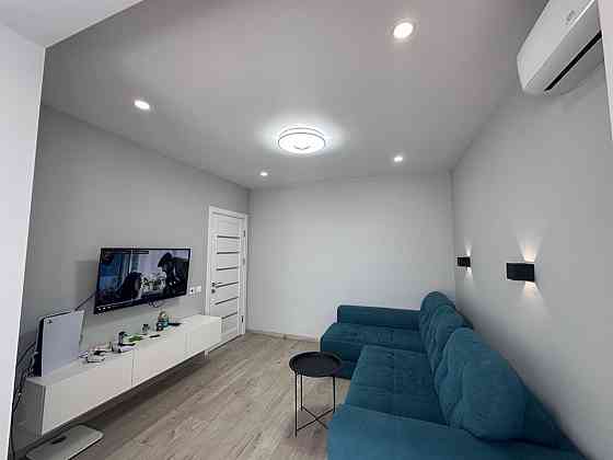 Продаж Квартира 2-кімнатна, 8/10 поверх на Мира пр., 2К Дніпро