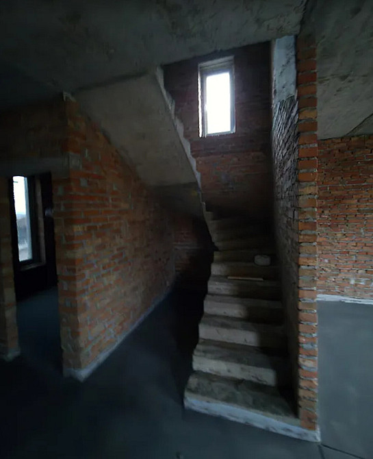 Продаж 2-поверховий  з ділянкою 2.8 сот 130 кв.м    - фото 10