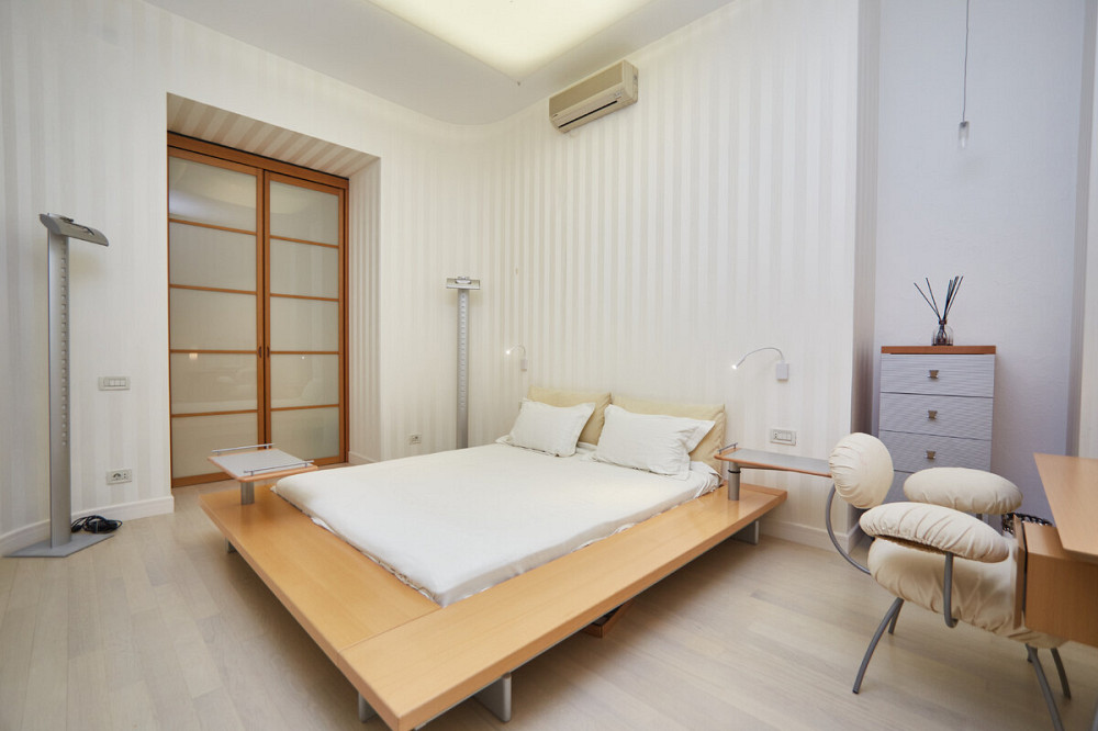 Продаж Квартира 4-кімнатна, 3/4 поверх на Семинарская ул. Одеса - фото 8