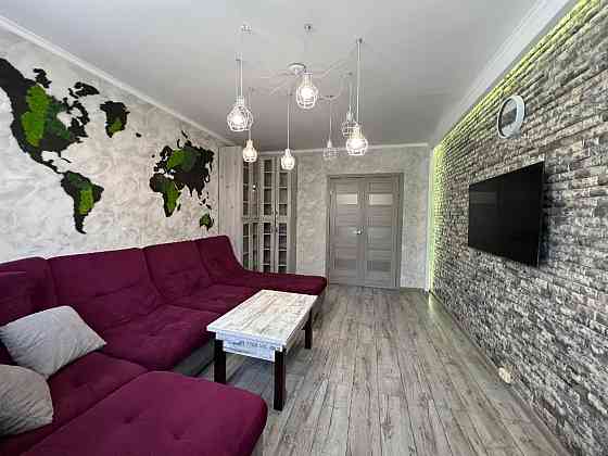 Продаж Квартира 3-кімнатна, 1/9 поверх на Добровольцев пер., 6 Dnipro