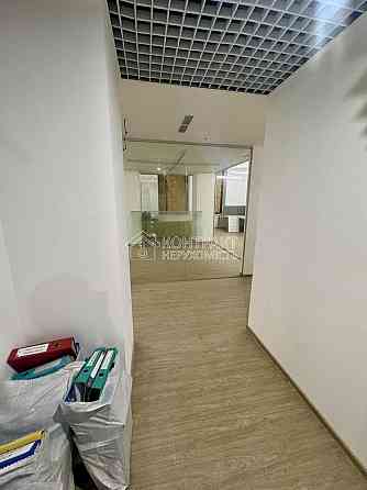 Оренда офісне приміщення на вул. Свободи приміщень - 2, поверх - 4/8 Kharkiv