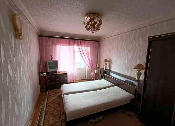 Продаж Квартира 3-кімнатна, 8/9 поверх на Жуля Верна вул., д. 13 Киев