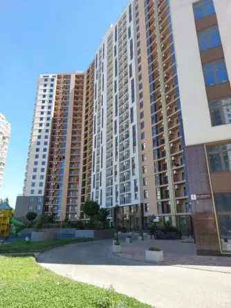 For sale 2-room Apartment 42 sq.m 63 Жемчужина Краснова 3 Odessa