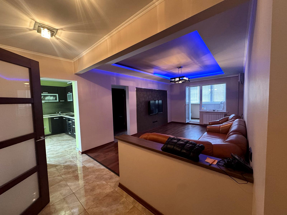 Продаж Квартира 3-кімнатна, 10/16 поверх на Йорданська вул., д. 1-А Київ - фото 1