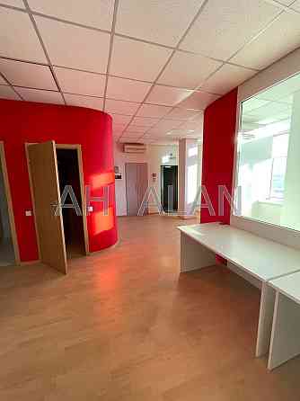 Оренда Будинок 4-кімнатний на Березняківська вул., 29 Киев