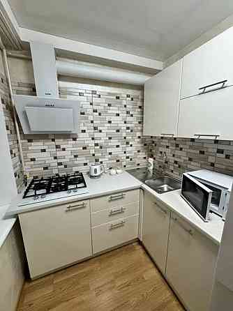 Оренда Квартира 1-кімнатна, 1/5 поверх на Дарницький бульвар, 11 Киев