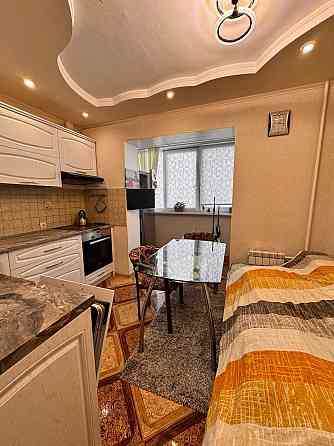 Продаж Квартира 3-кімнатна, 15/16 поверх на Ревуцького вул., д. 19/1 Київ