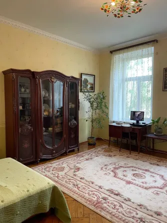 Продаж 5к Квартира 175 кв.м ул. Кузнечная Одеса