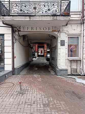 Продаж Квартира 2-кімнатна, 3/3 поверх на Басейна вул., д. 9 Київ