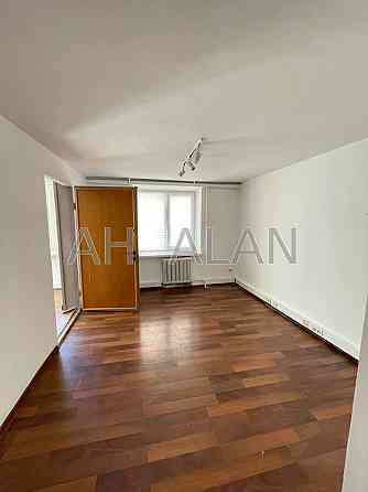 Оренда офісне приміщення на Полтавська вул., 9 приміщень - 5, поверх - 2/4 Kiev