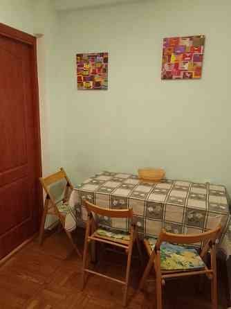 Продаж Квартира 2-кімнатна, 1/5 поверх на Турчина Ігоря вул., д. 7 Киев