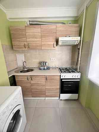 Оренда Будинок 3-кімнатний на Велика Васильківська вул., 102 Київ