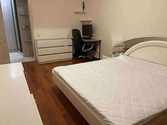 Оренда Квартира 1-кімнатна, 23/25 поверх на ул. Урловская Kiev