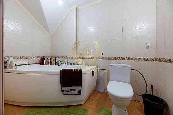 Продаж Будинок 5-кімнатний 