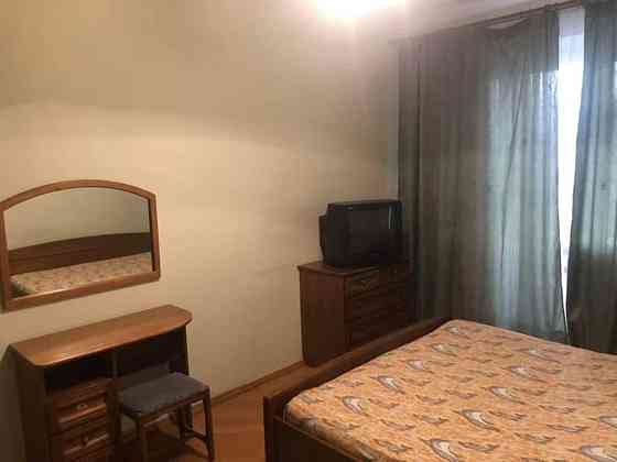 Оренда Квартира 3-кімнатна, 13/13 поверх на Кошица Александра ул., 7а Київ