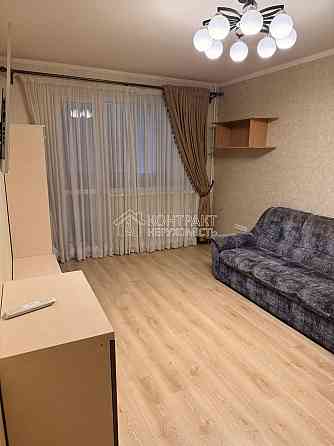 Продаж Квартира 3-кімнатна, 15/16 поверх на вул. Валентинівська Kharkiv