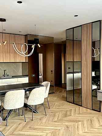 Продаж Квартира 3-кімнатна, 7/25 поверх на Ужгородський вул., д. 4/1 Киев