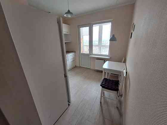 Оренда Квартира 1-кімнатна, 20/25 поверх на Гмирі, 12б Kiev