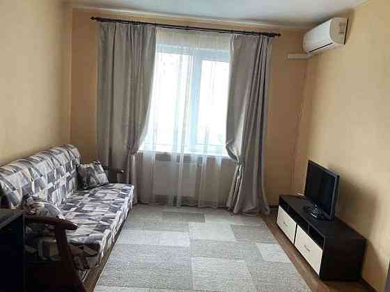 Оренда Квартира 1-кімнатна, 4/24 поверх на ул. Бориса Гмыри Kiev