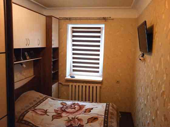 Продаж Квартира 3-кімнатна, 2/2 поверх на Марка Безручка вул., 21 Київ