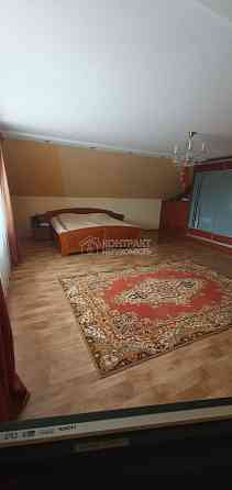 Продаж Будинок 10-кімнатний на вул. Самоцвітна Kharkiv