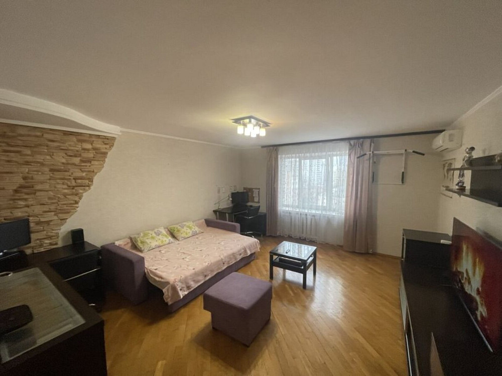 Оренда Квартира 1-кімнатна, 11/15 поверх на Братів Зерових, 14б Київ - фото 1