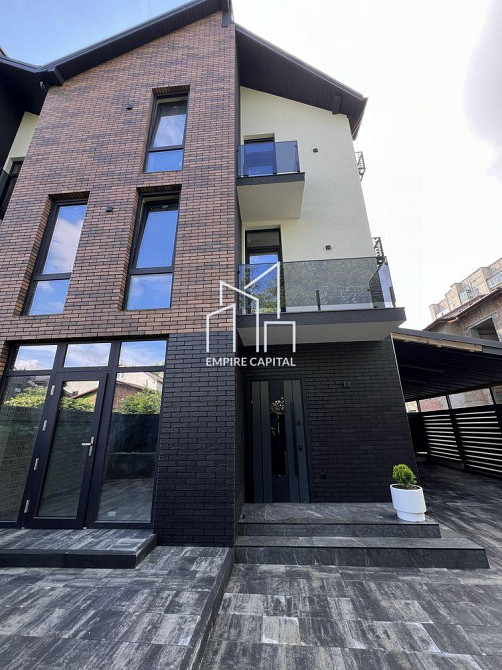 Продаж Будинок 5-кімнатний на вул. Патона Євгена Львів - фото 1